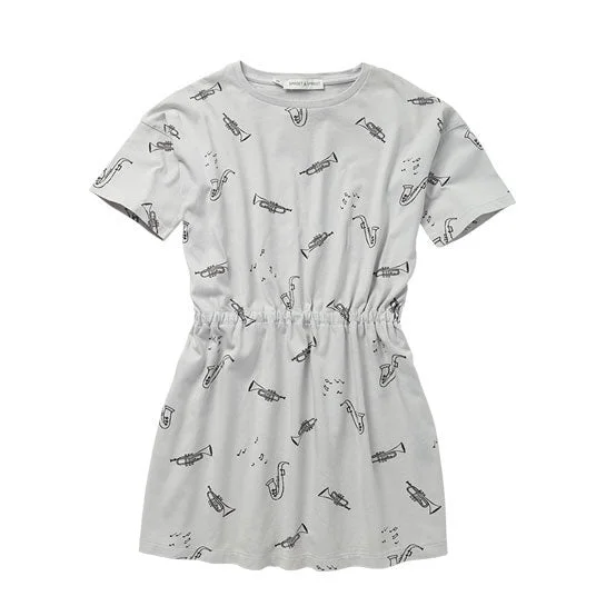  -Anti-scratch scratching board AND cat bed in oneSproet and Sprout Light Grey Musica Print T-Shirt Dress